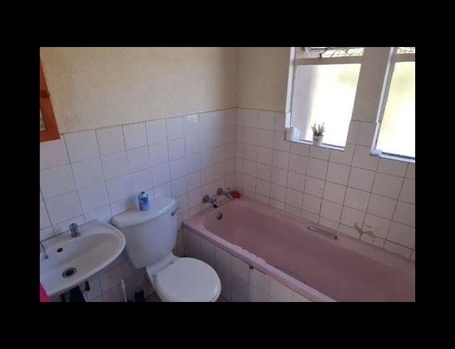 2 BEDROOM TOWNHOUSE FOR SALE IN NORKEM PARK